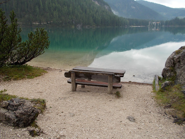 Lago di Braies panchina 