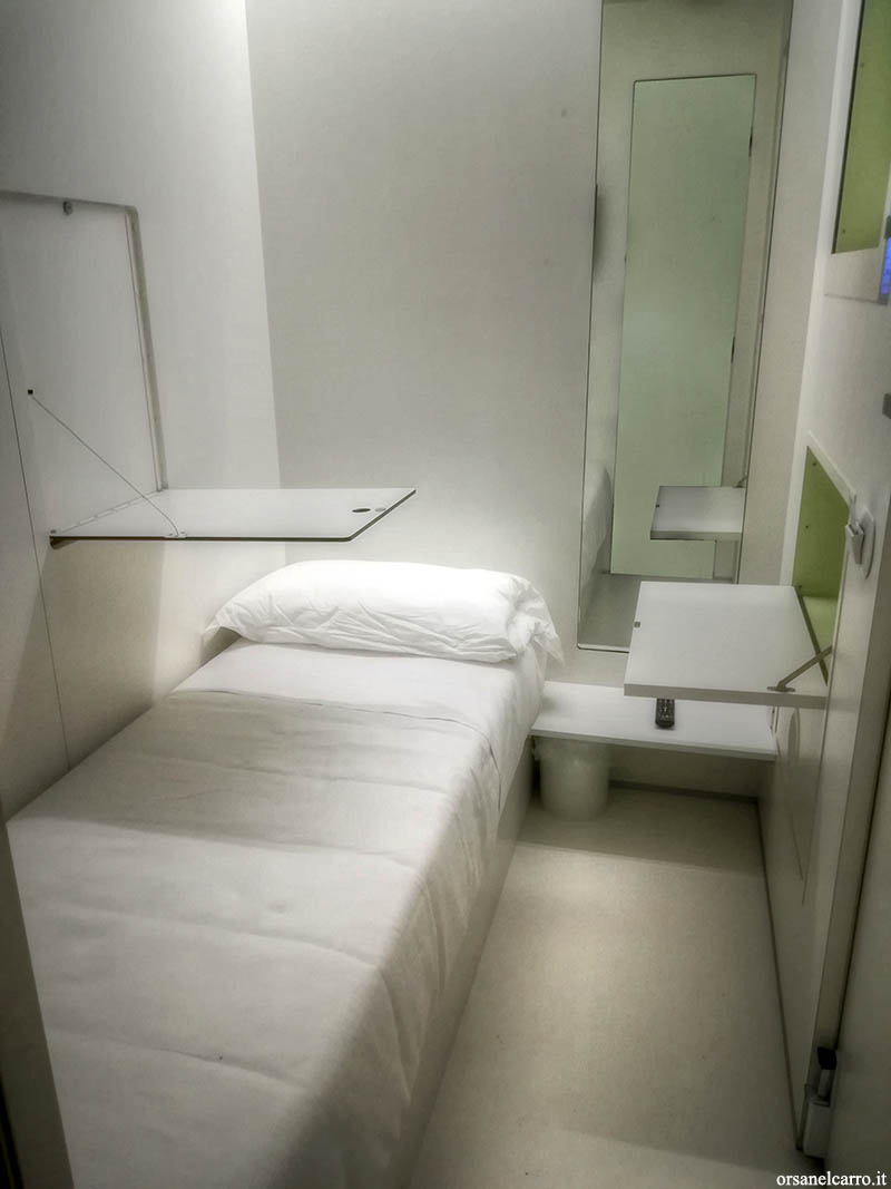 BenBo Capsule Hotel