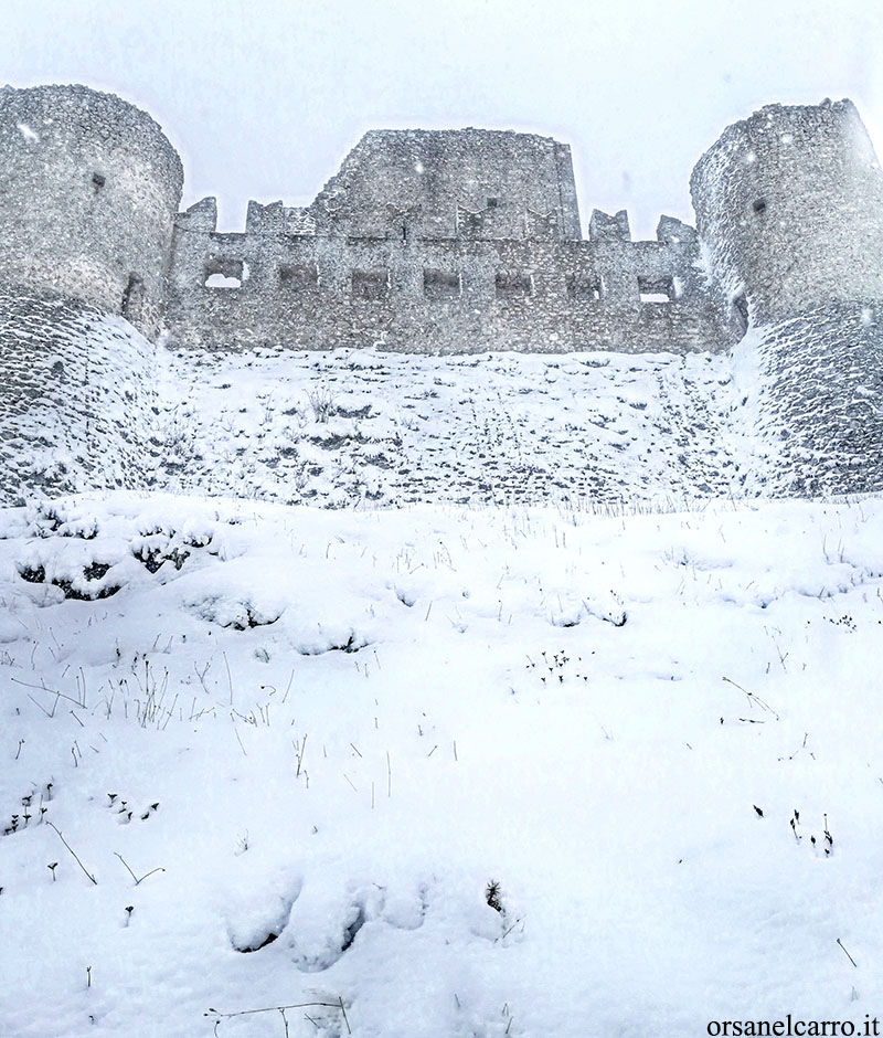 Rocca Calascio con la neve