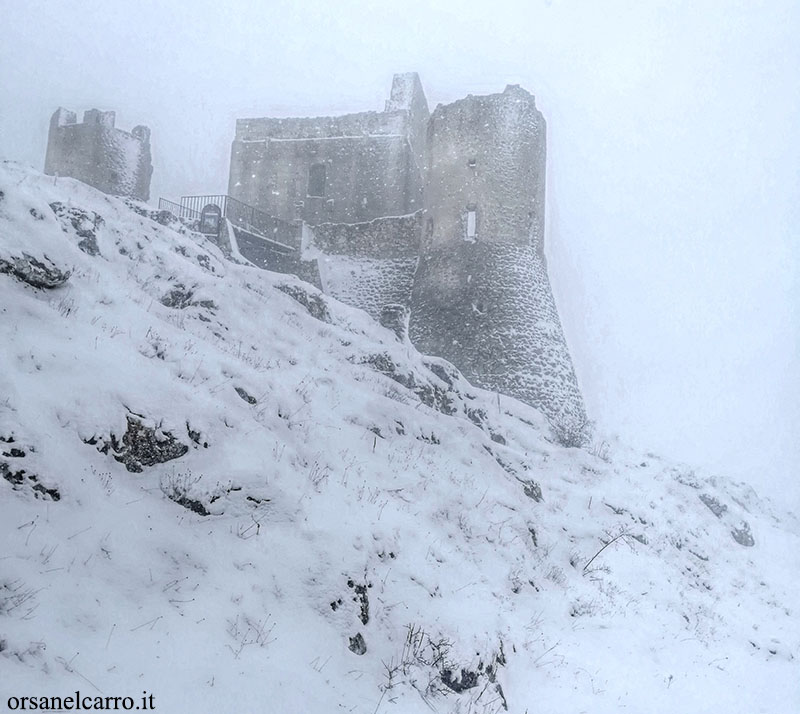 visitare Rocca Calascio in inverno