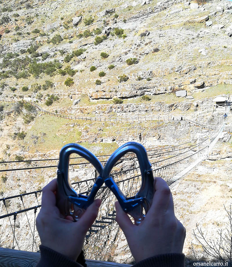 moschettoni di sicurezza Ponte alla Luna