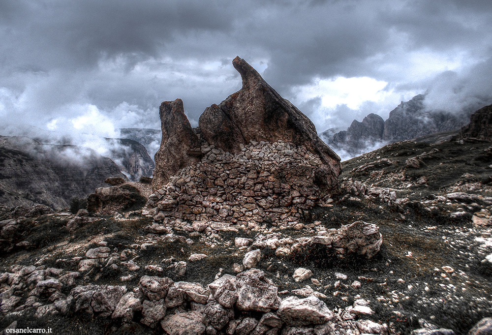 Resti trincea Prima Guerra Mondiale sulle Dolomiti